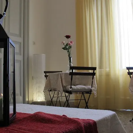 Bed and Breakfast Volver Λέτσε