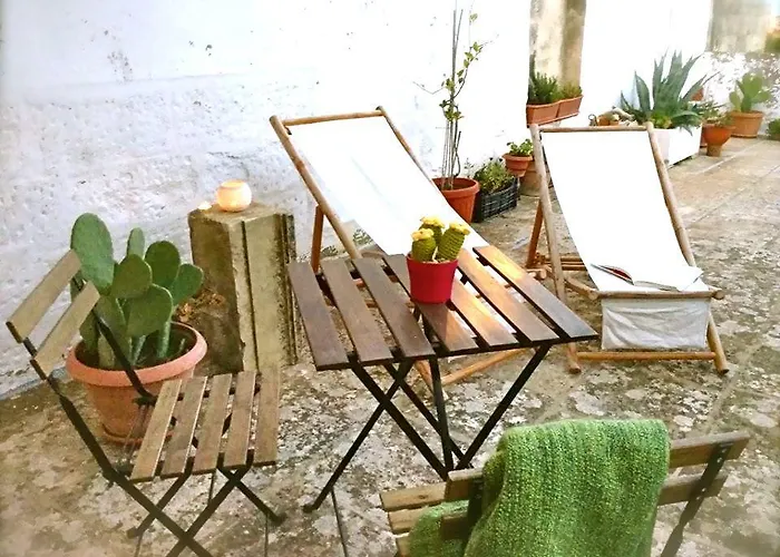 Volver Bed & Breakfast 4*