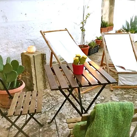 Volver Bed & Breakfast 4*
