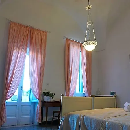 Volver Bed & Breakfast 4*