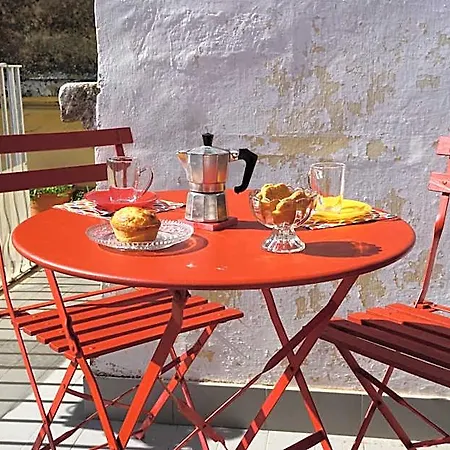 Volver Bed & Breakfast