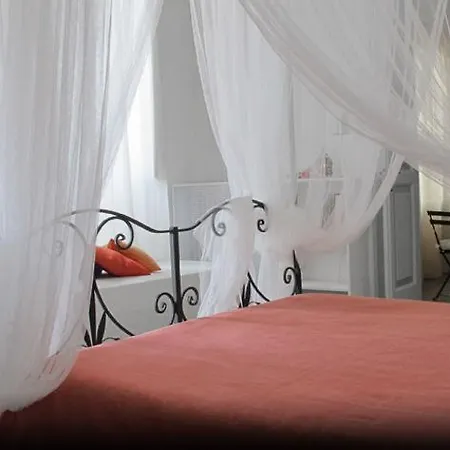 Volver Bed & Breakfast