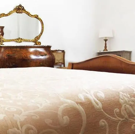 Volver 4* レッチェ