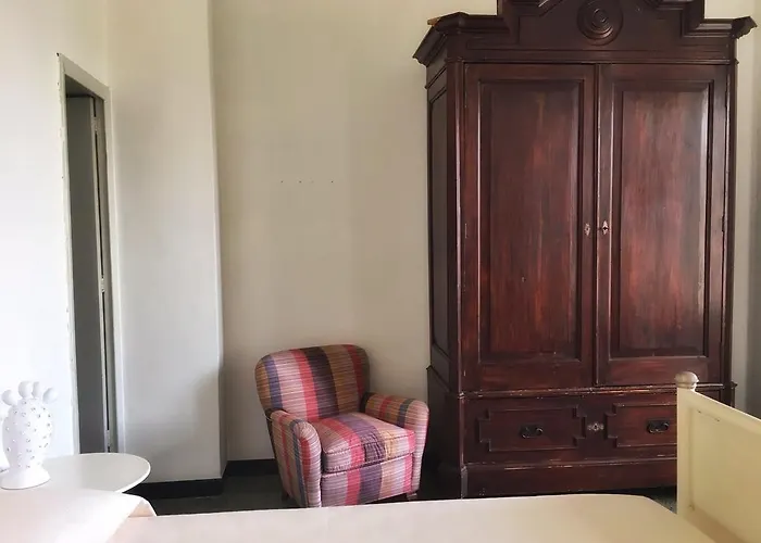 Volver Alojamento de Acomodação e Pequeno-almoço 4*